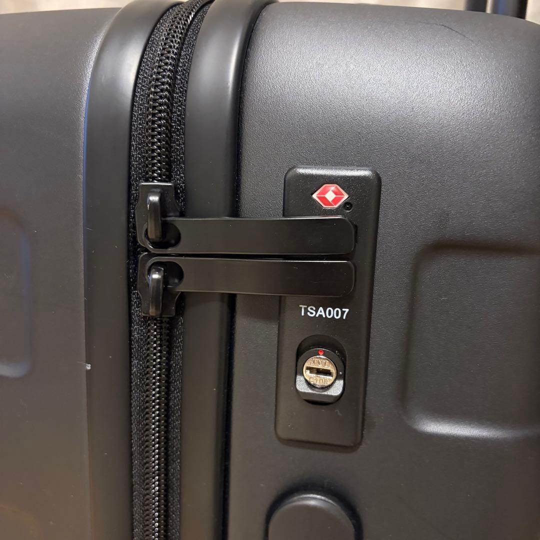 未使用に近い　無印　キャリー　ブラック　36L