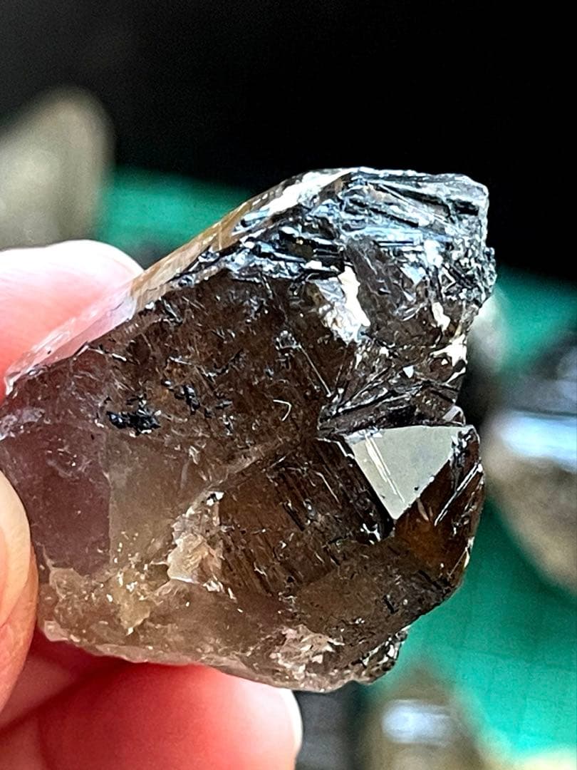 天然スモーキークォーツ・トルマリン　72　＋21点セットプリゼント・ベトナム産