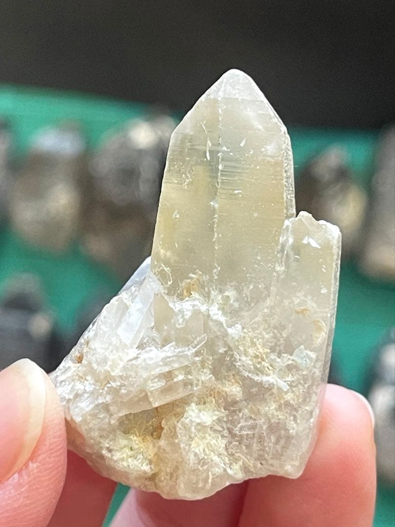 天然スモーキークォーツ・トルマリン　72　＋21点セットプリゼント・ベトナム産