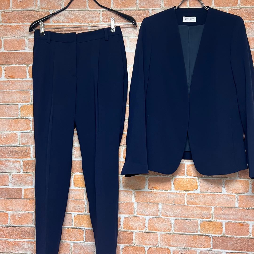 (未使用級)洗える　プラステ　トリアセブレンドノーカラーパンツスーツセットアップ