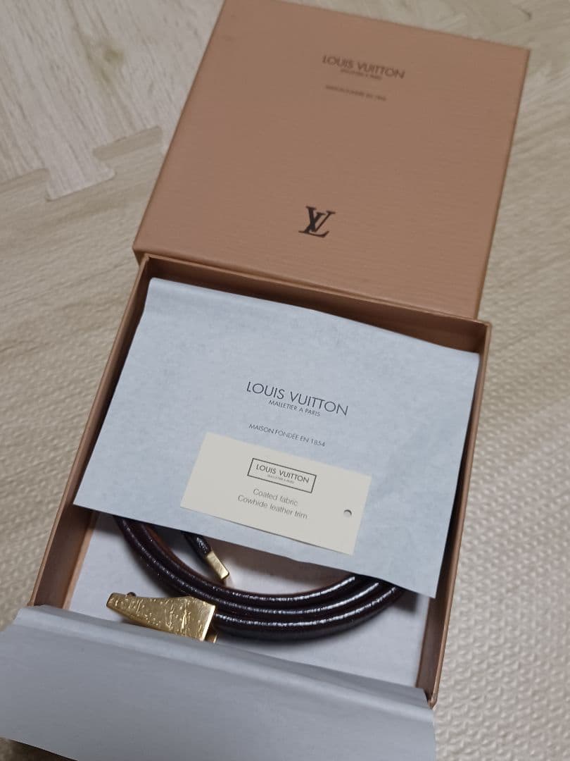 LOUIS VUITTON ベルト　モノグラム　ケース付