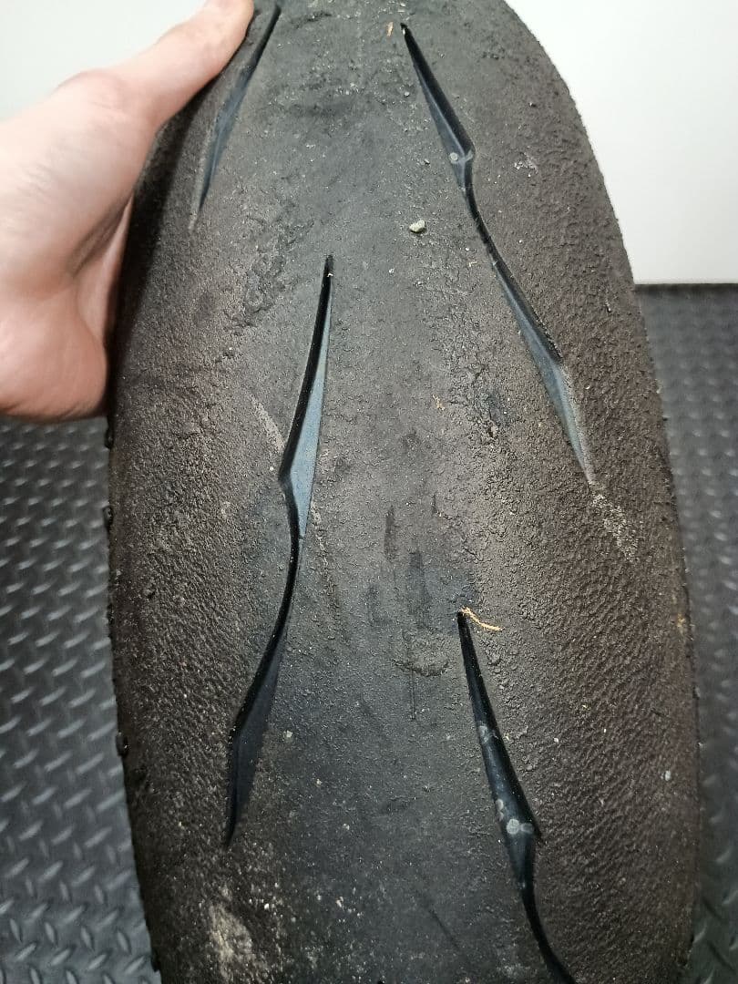 BRIDGESTONE R11前後セット②