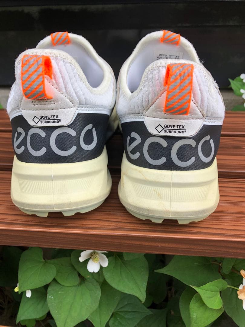 343番美品ECCOゴルフシューズ39 24.5cmスパイクレスGORE-TEX