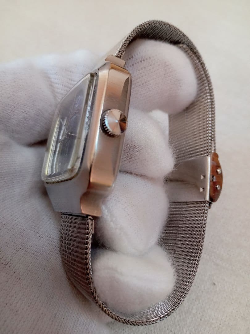 る*】様 SEIKO　アンティーク　機械式自動巻　スクエア型　機能良好　超美品