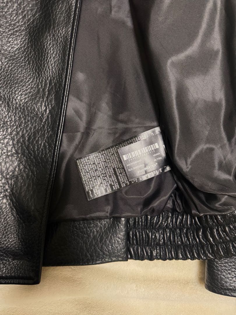 新品未使用　タグ付き　ZARA ブラック フェイクレザージャケット