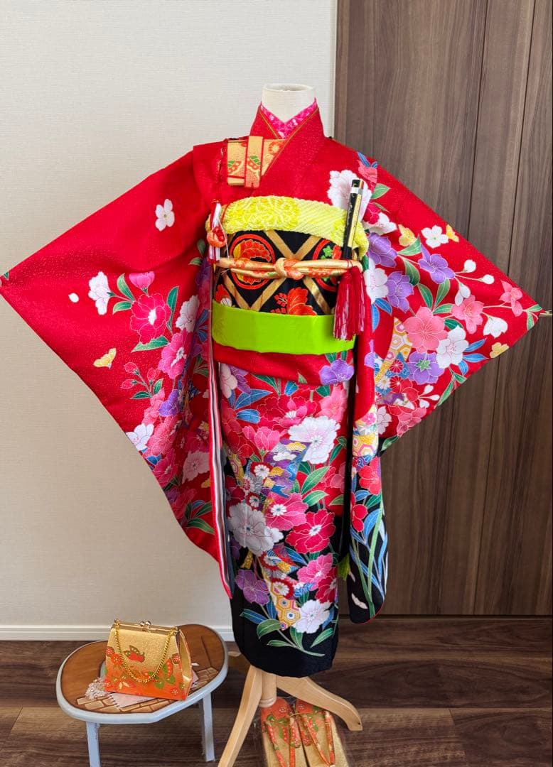 七五三に★赤色着物に熨斗と四季の花々　7歳着物、袋帯のセット