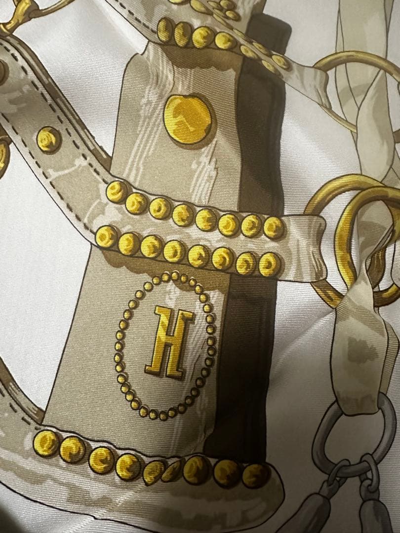 HERMES aux champs 花と金具デザイン スカーフ