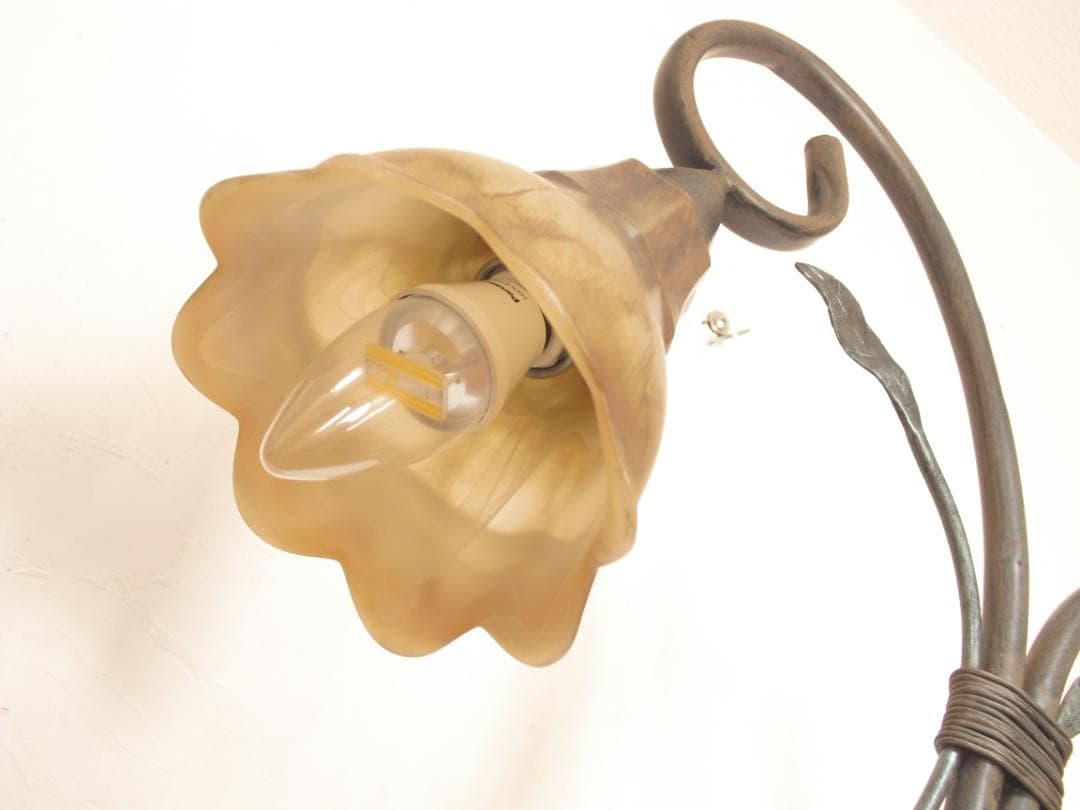 フロアスタンド 2灯式 フラワー型☆クラシカルで重厚なインテリアオブジェ/置物