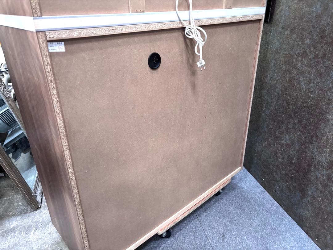 木目調 食器棚 ガラス扉 キッチンボード　美品