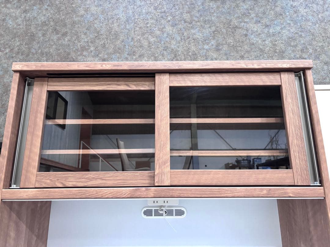 木目調 食器棚 ガラス扉 キッチンボード　美品