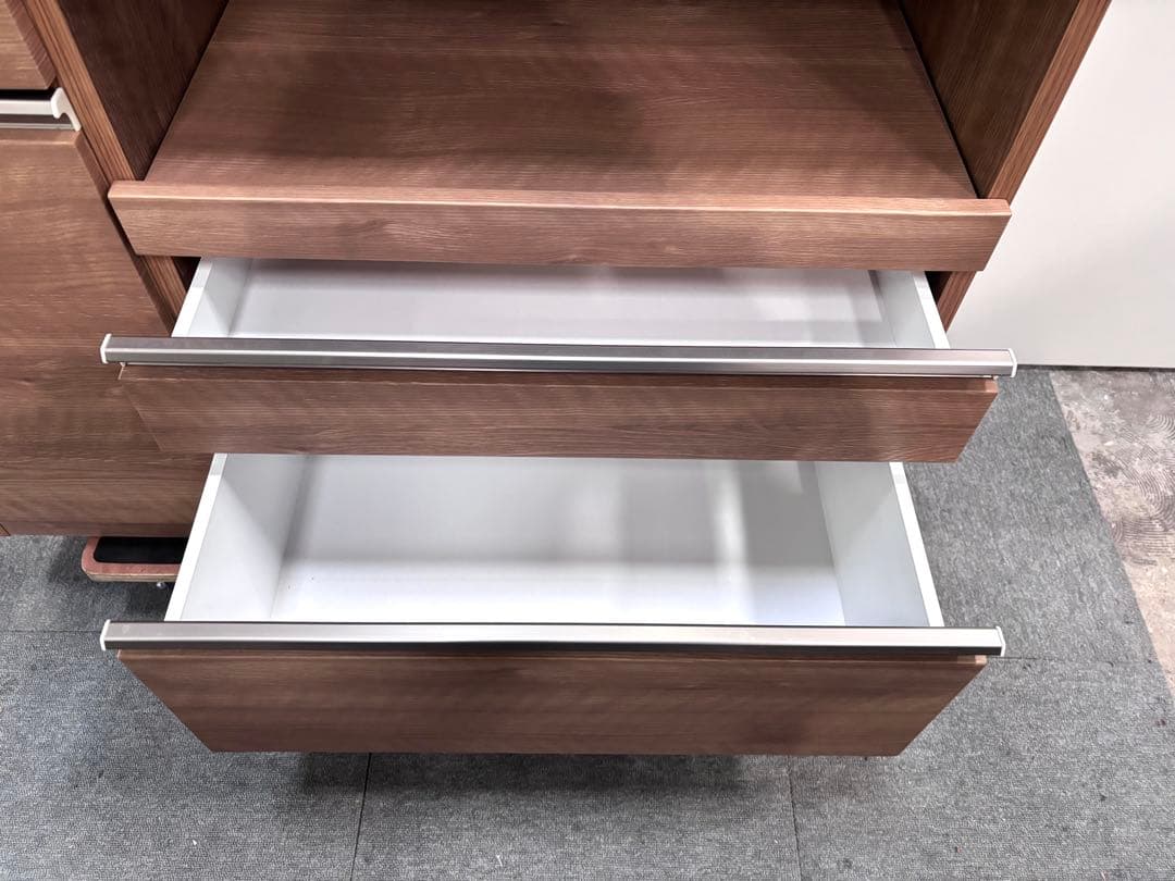 木目調 食器棚 ガラス扉 キッチンボード　美品