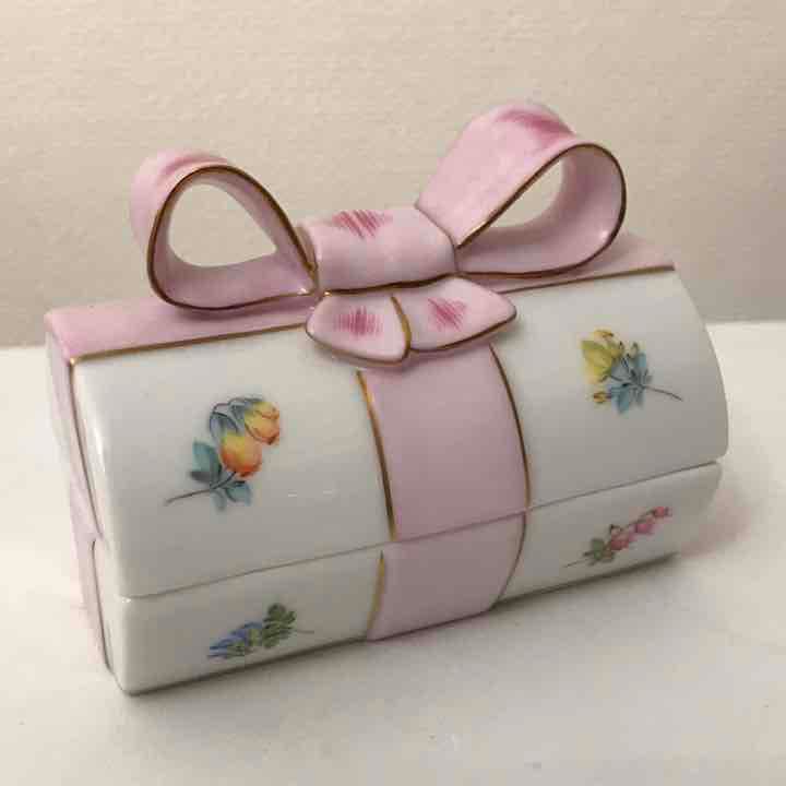 ヘレンド　ミルフルール　リボンボックス