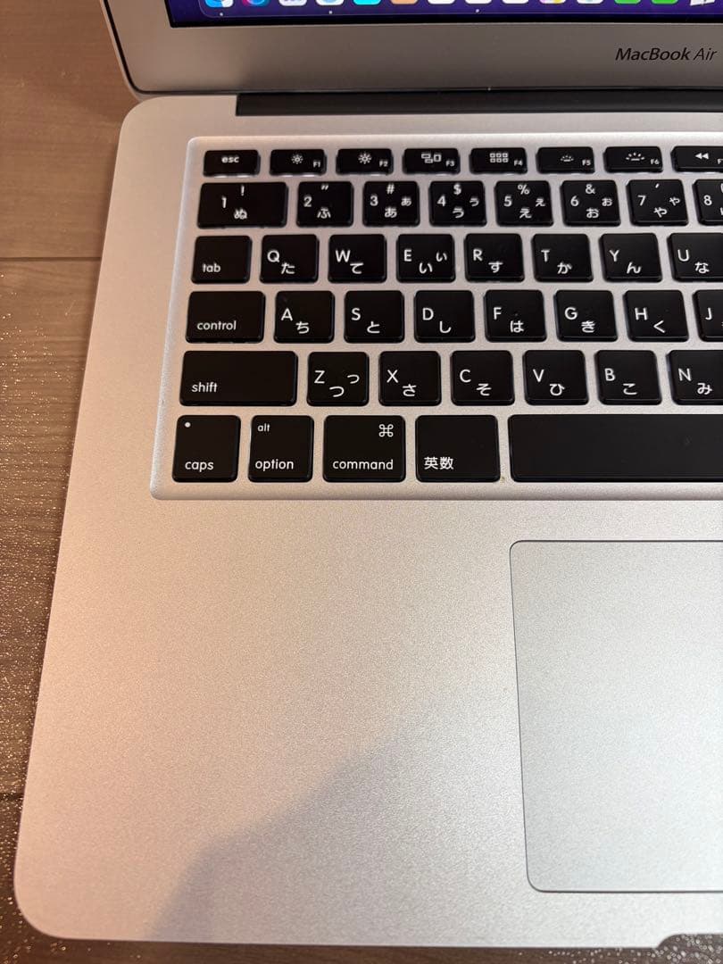 Apple MacBook Air (13-inch, 2017) 本体
