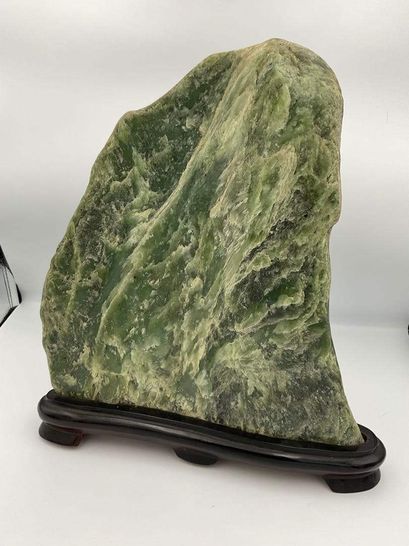 翡翠　原石置物　大型