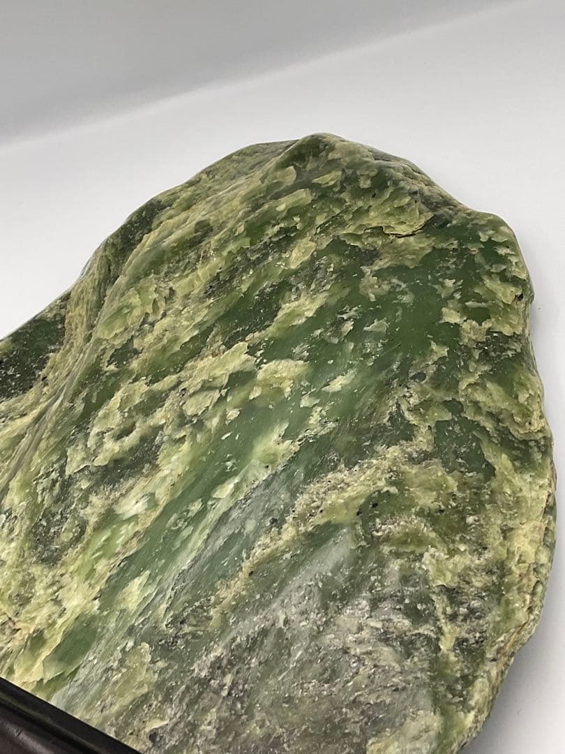 翡翠　原石置物　大型