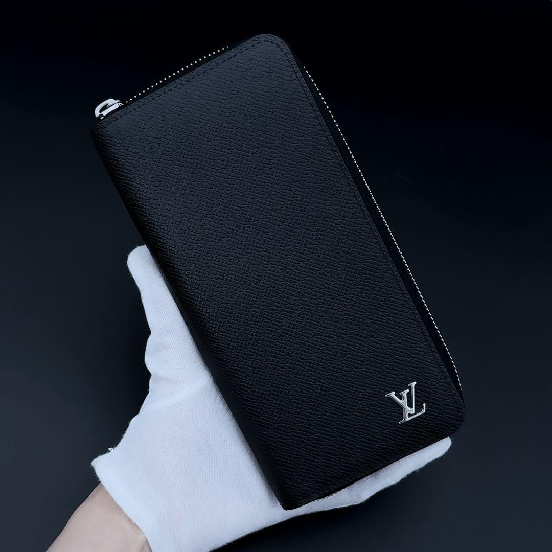 【新品に近い】ルイヴィトン タイガ ヴェルティカル 黒 長財布 メンズ 二つ折り