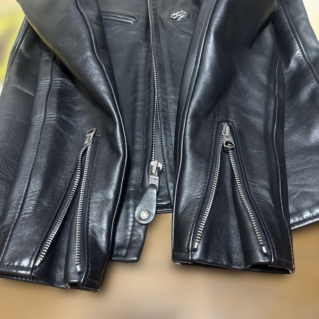 超美品‼️最新型schott641XX 32インチ