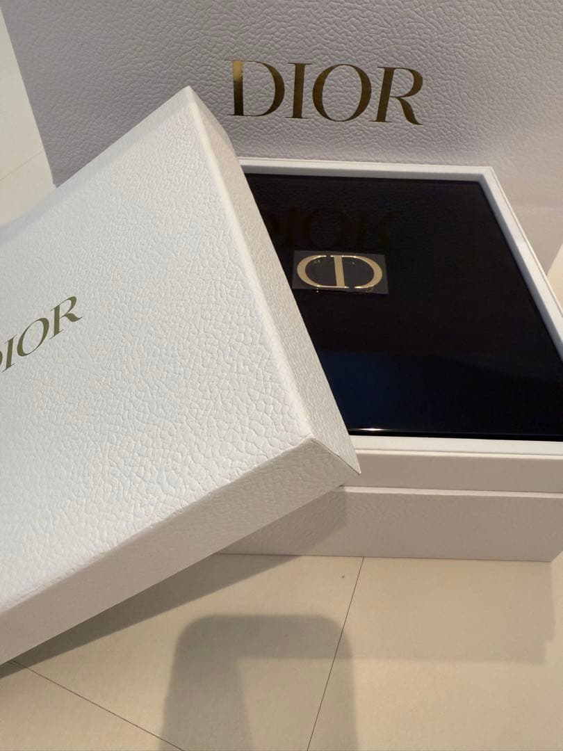 クリスチャンディオール　プレステージVIP顧客限定品　高級ケース