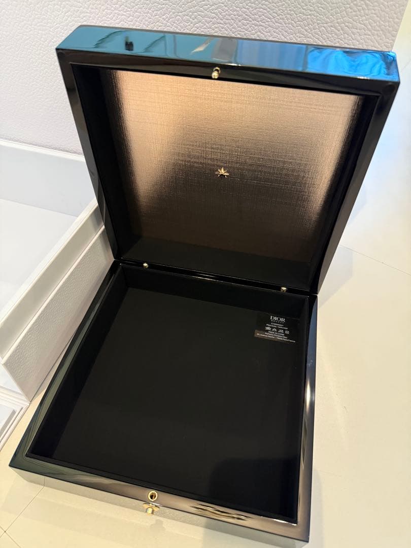 クリスチャンディオール　プレステージVIP顧客限定品　高級ケース