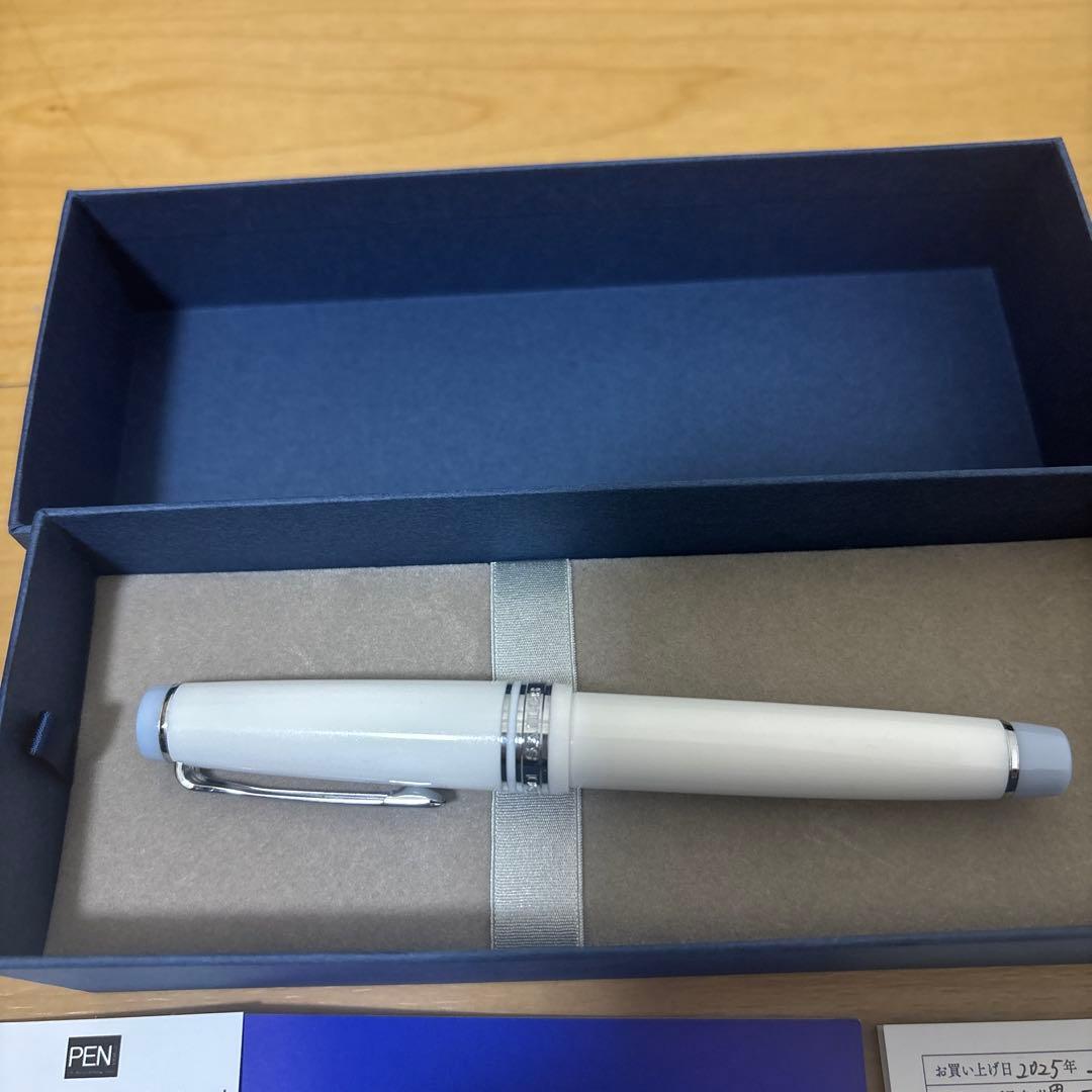 限定品　世界のティータイム 万年筆 アフタヌーンティー スリーティアーズ　Ｍ