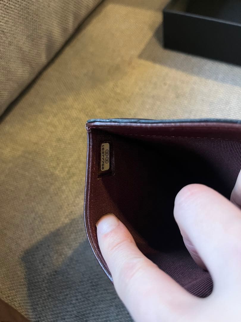 CHANEL マトラッセ　財布　コンパクト　二つ折り　ブラック　ラムスキン