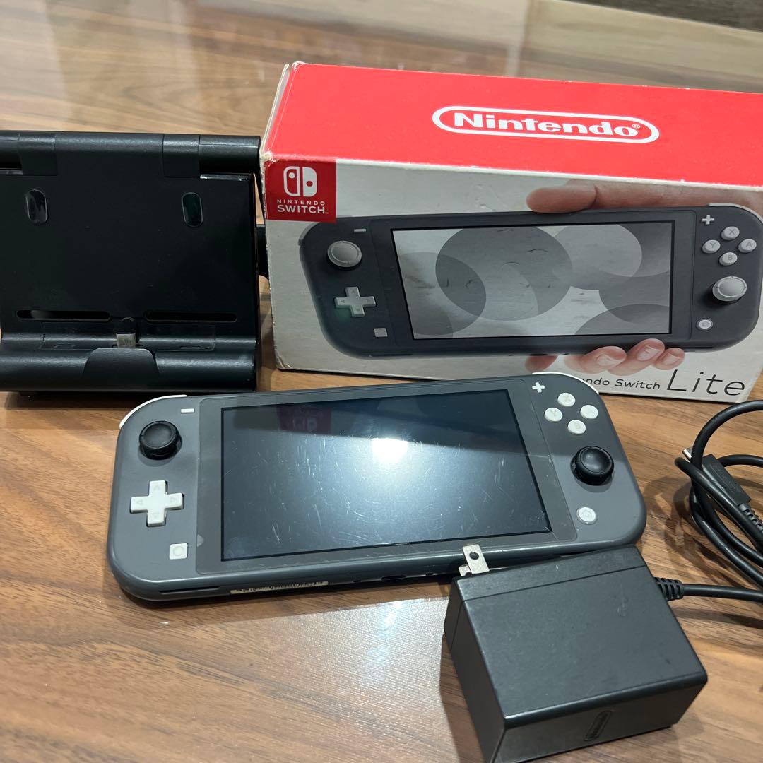 Nintendo Switch Lite グレー 本体　スタンド付