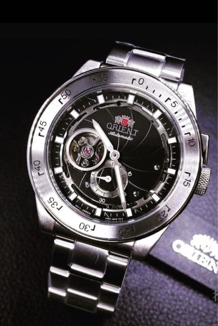 生産終了【美品ベルト未使用】オリエントORIENTレトロフューチャーカメラ復刻