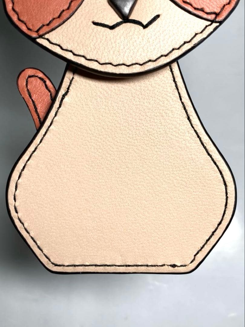 美品　ボッテガヴェネタ　レザー　猫　キャット　キーホルダー　チャーム　箱付き