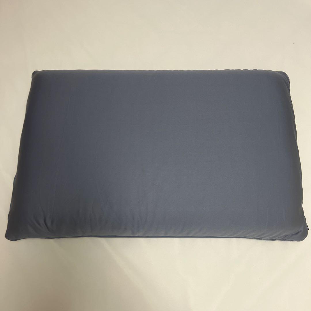 リムネ　枕　limne the pillow