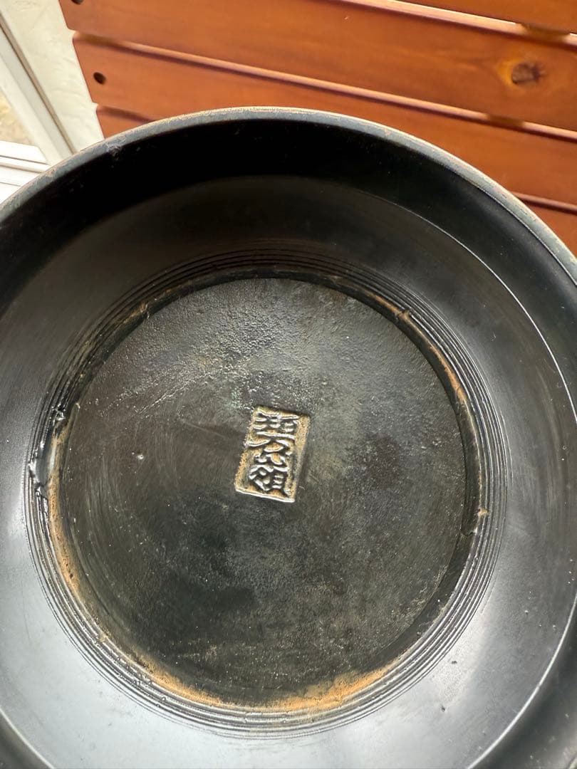 金属製彫刻装飾花瓶