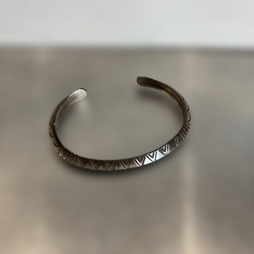 NAVAJO ナバホ シルバー バングル インディアンジュエリー T23m