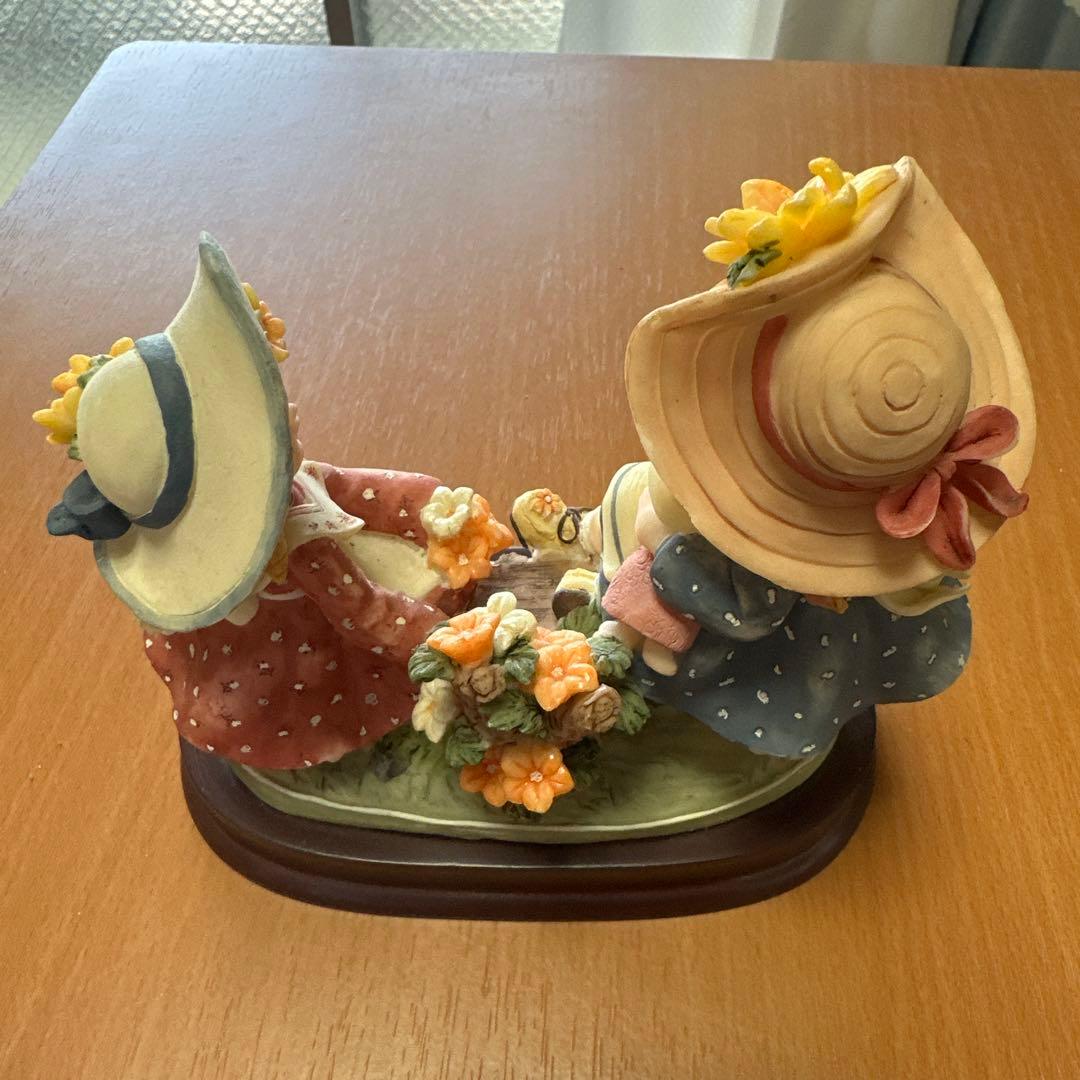 Ricardo Shelmani 陶器フィギュリン