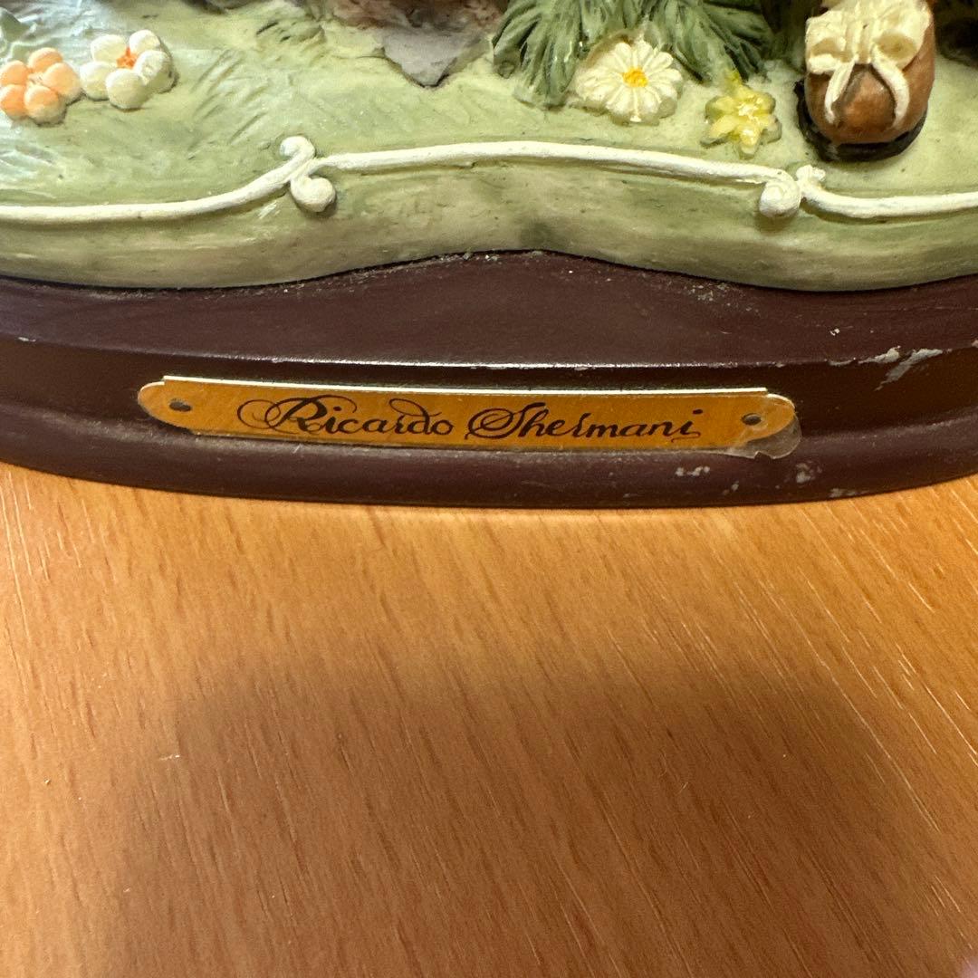 Ricardo Shelmani 陶器フィギュリン