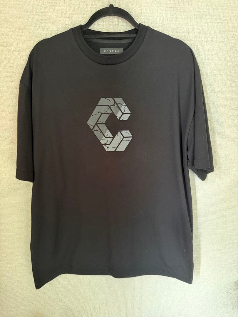 CRONOS Tシャツとショートパンツセット