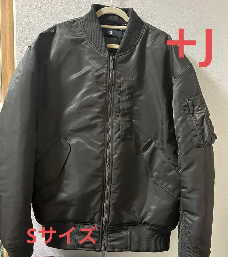 [美品]UNIQLO +J ハイブリッドダウンオーバーサイズMA-1 S
