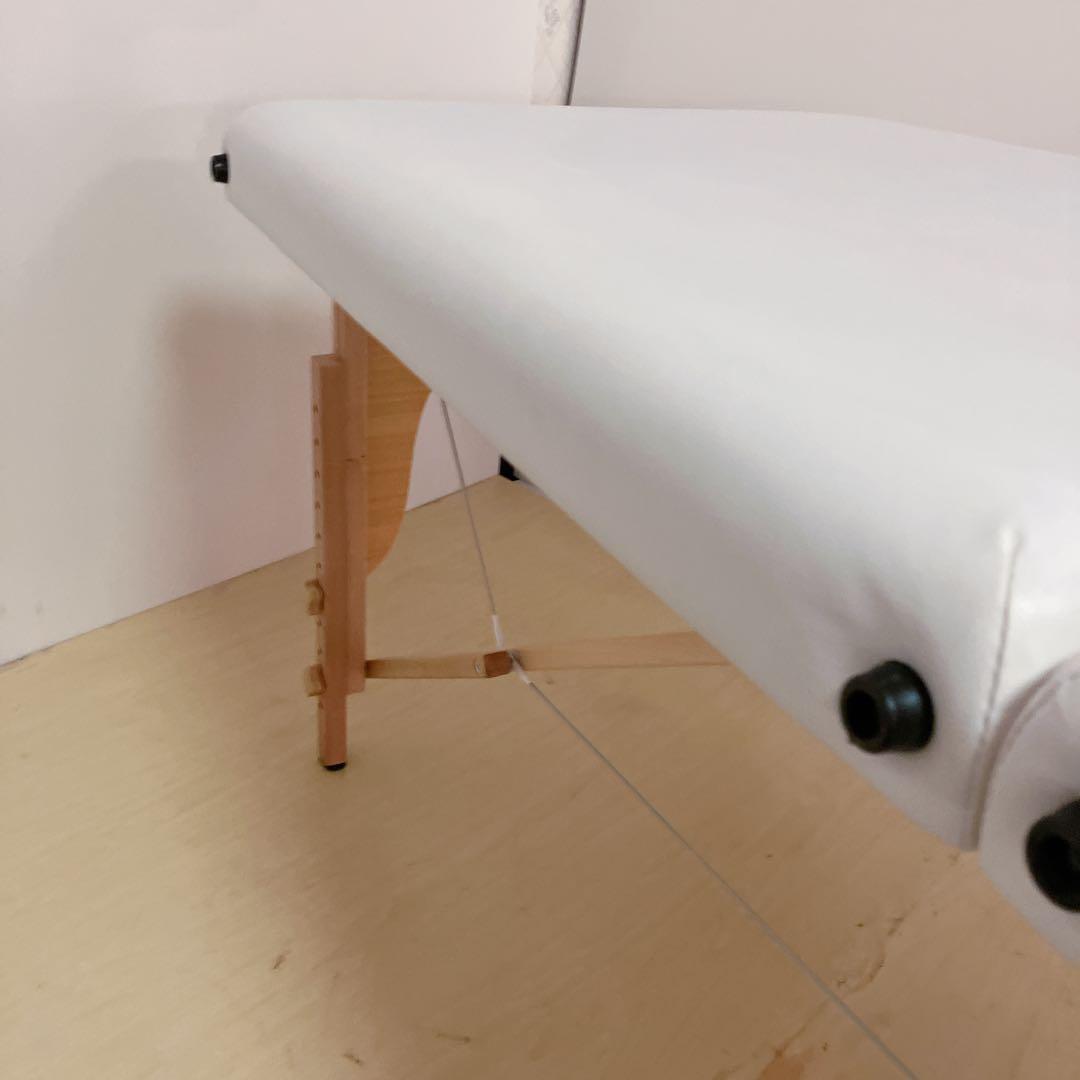 折りたたみ　エステベッド　マッサージベッド　簡易ベッド　カラーホワイト