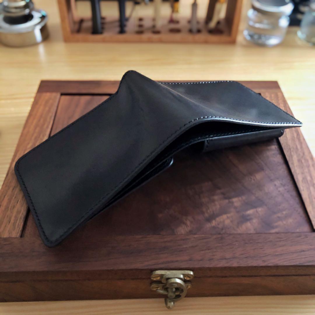 栃木ワイルドサドルブラック 二つ折り財布 総手縫い