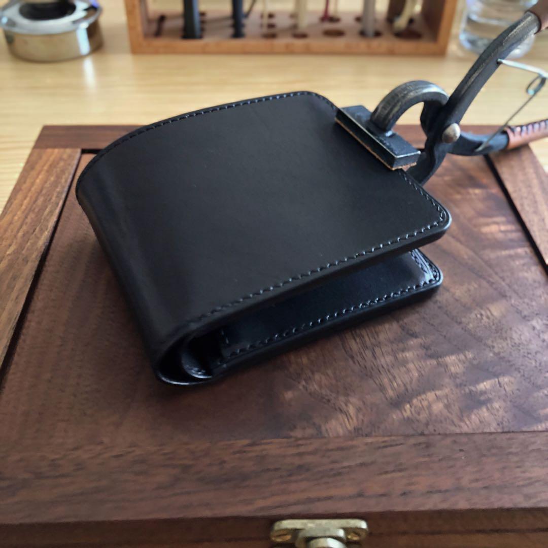 栃木ワイルドサドルブラック 二つ折り財布 総手縫い