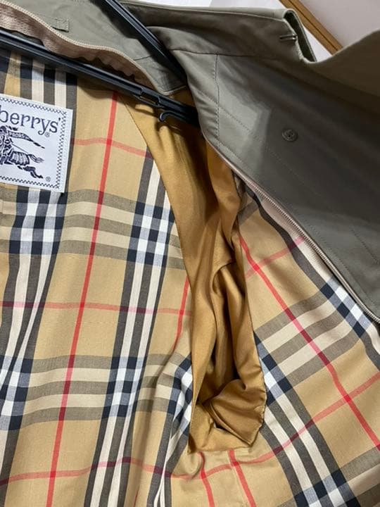 お値下げ❗️ バーバリー トレンチコート　Burberrys 玉虫
