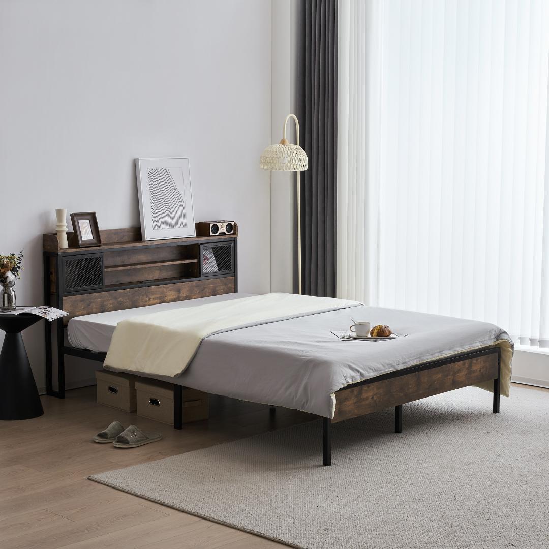 在庫一掃！D・ダブル　高級ベッドフレーム・コンセント付き（赤字価格）