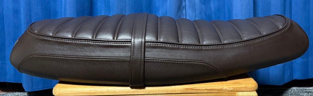 トライアンフ ボンネビル T100 T120 純正オプション コンフォートシート