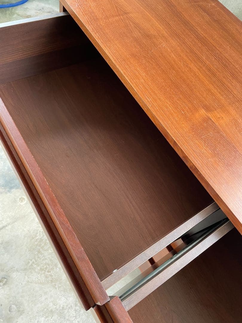 北欧　人気のチェスト　サイドボード　無垢材