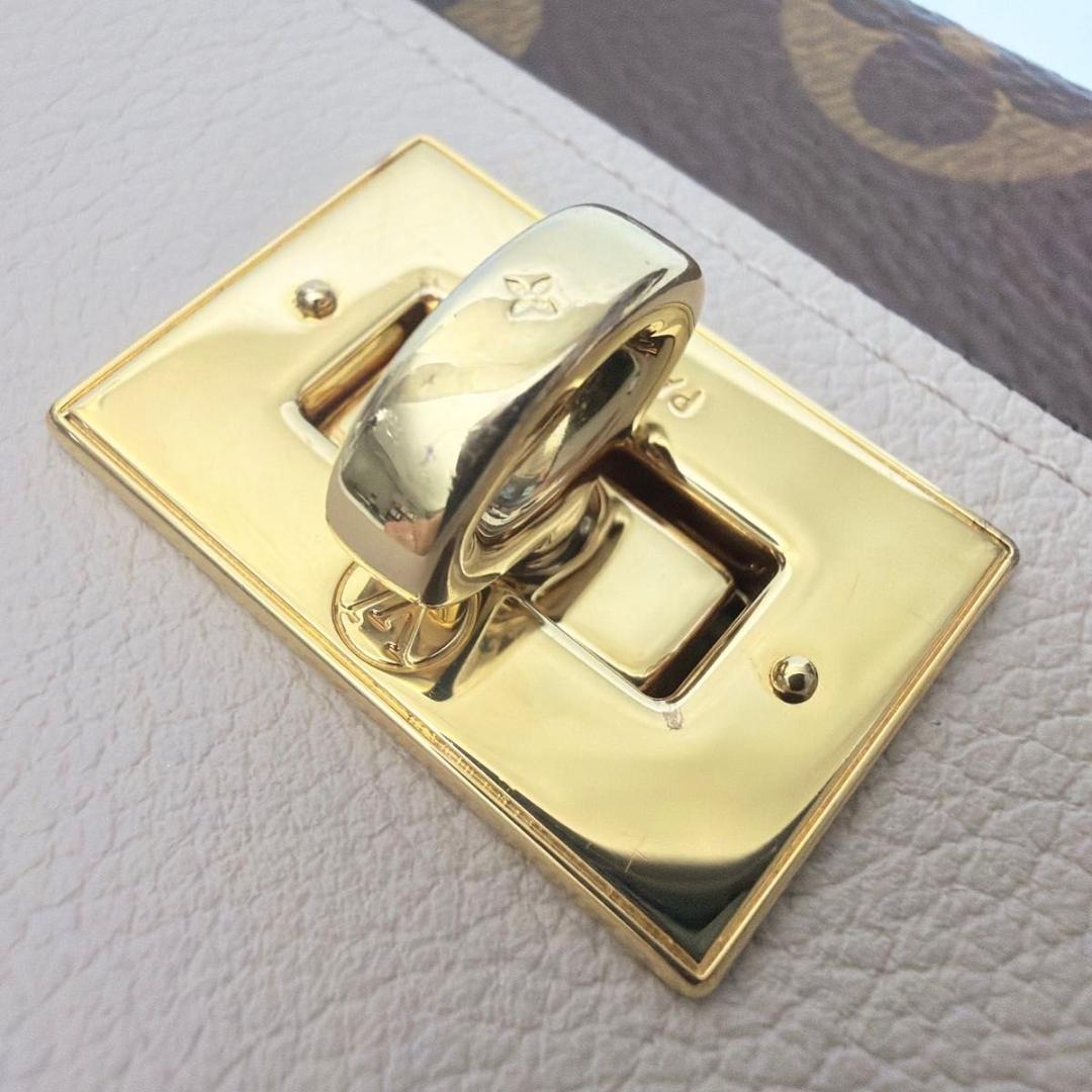 ルイヴィトン ポルトフォイユ ヴィクトリーヌ 財布 M82398 未使用に近い