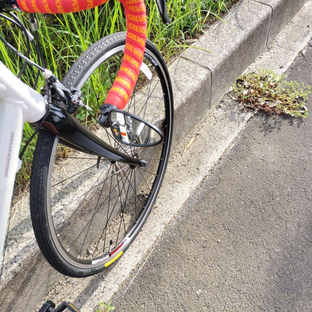 ホワイトロードバイク 700C デジタルサイクルコンピュータ付き