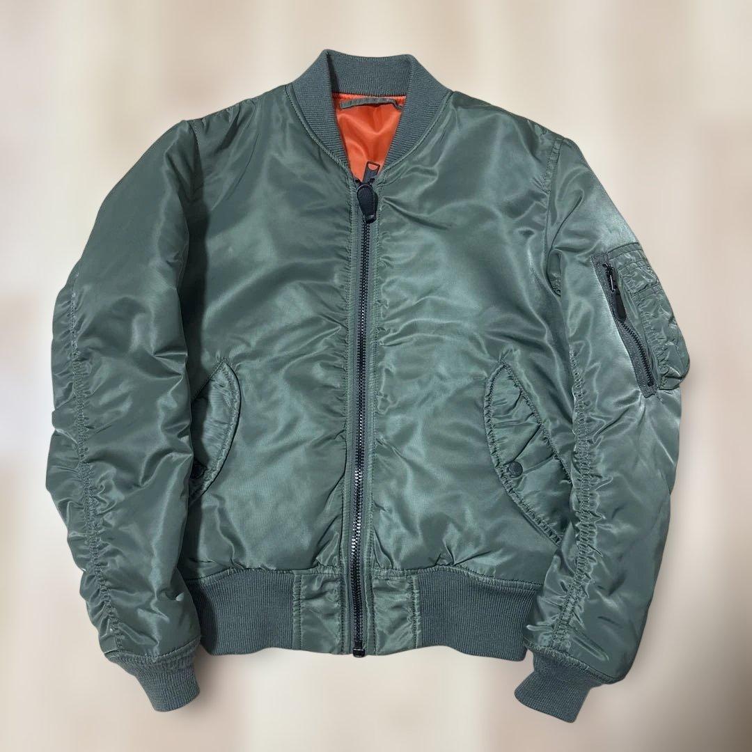 AVIREX MA-1 セージグリーン　カーキ　中綿