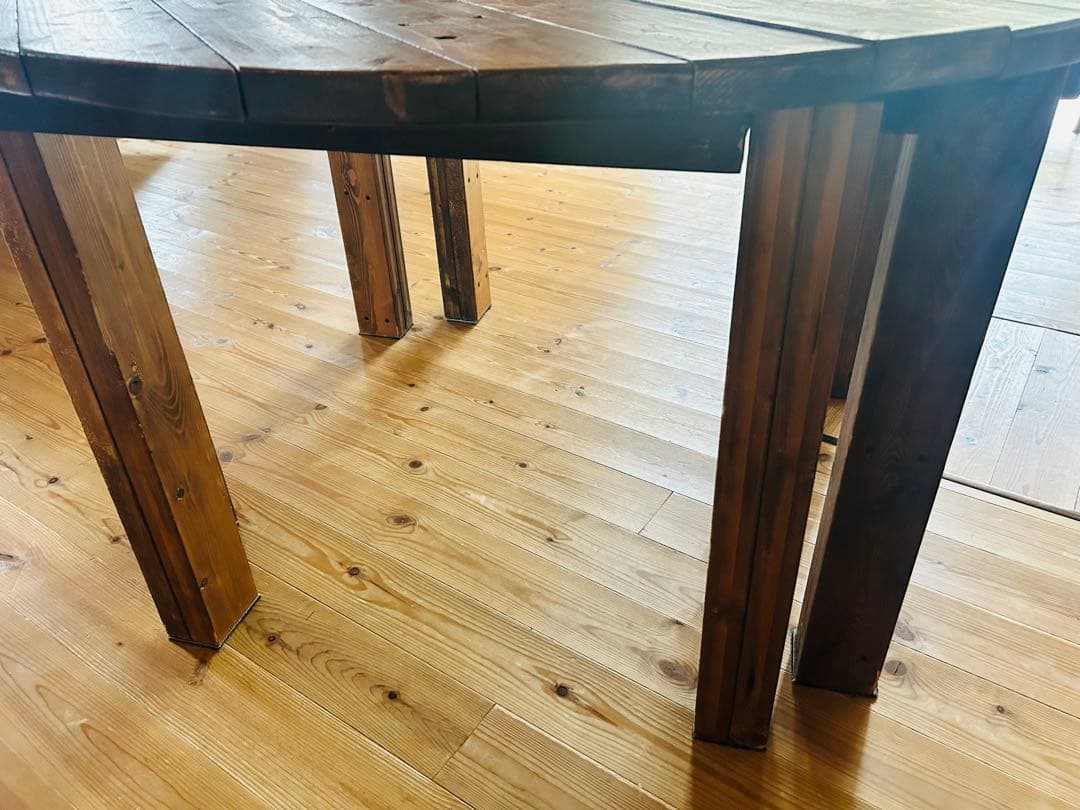 ダイニングテーブル　丸型　4人掛け　北欧風　古材　アンティーク　木製