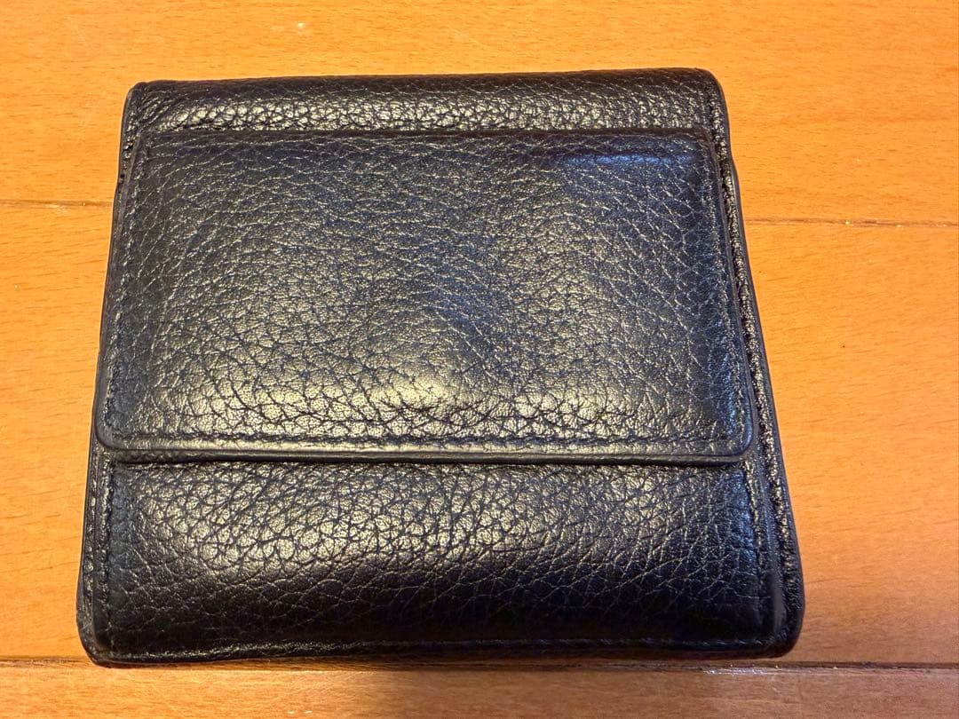 A.P.C. 黒 レザー　三つ折り財布