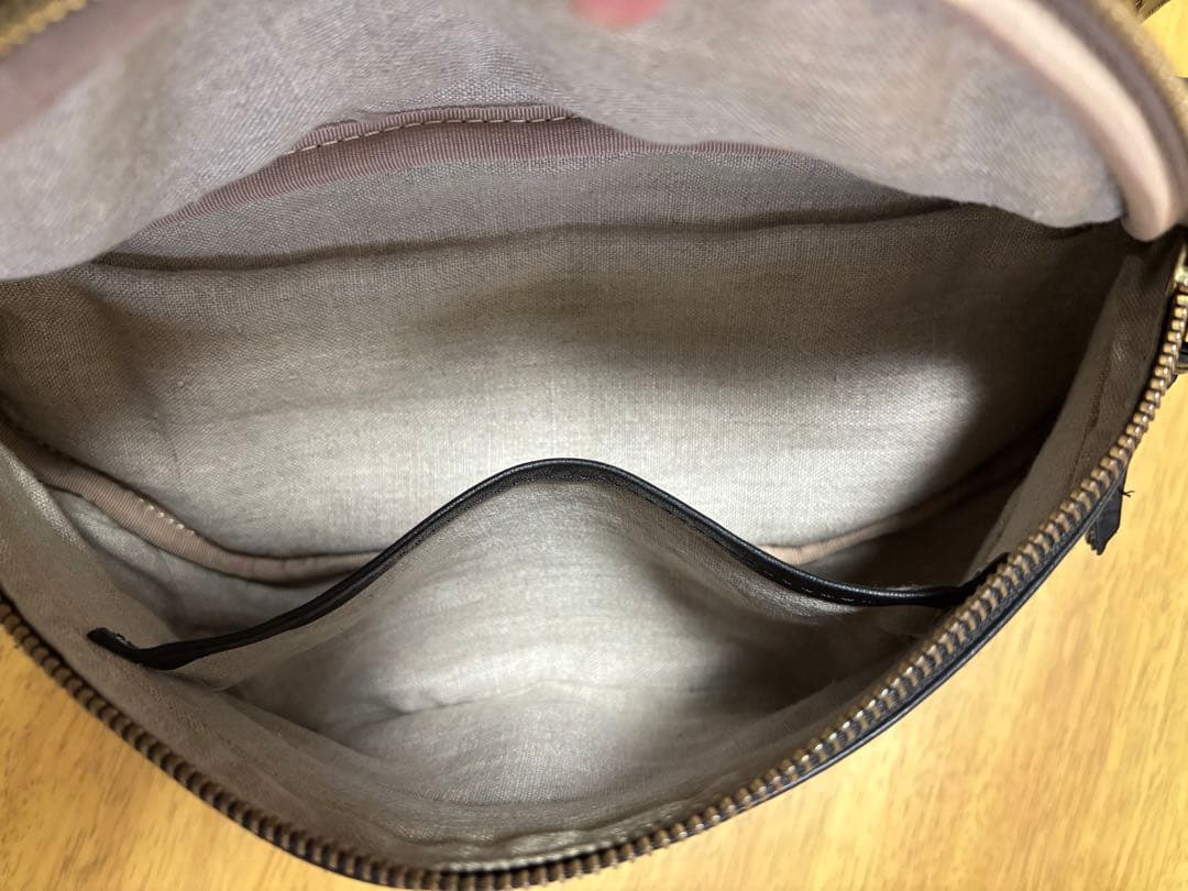 SLOW スロウ ルボーノ Fanny Packファニーパック　ボディーバッグ