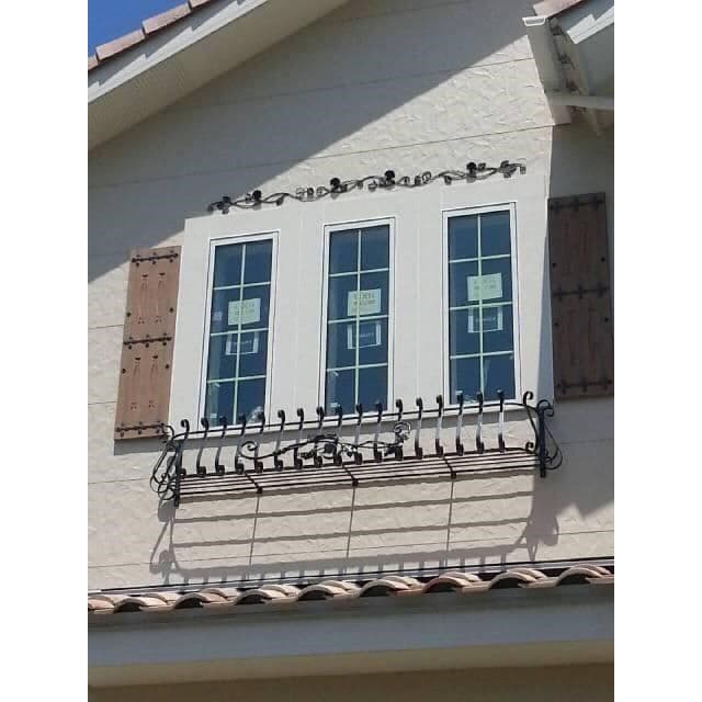 国産☆アイアン薔薇の壁飾り 180cm 鉄製 窓飾りローズ ウォールデコバラ装飾