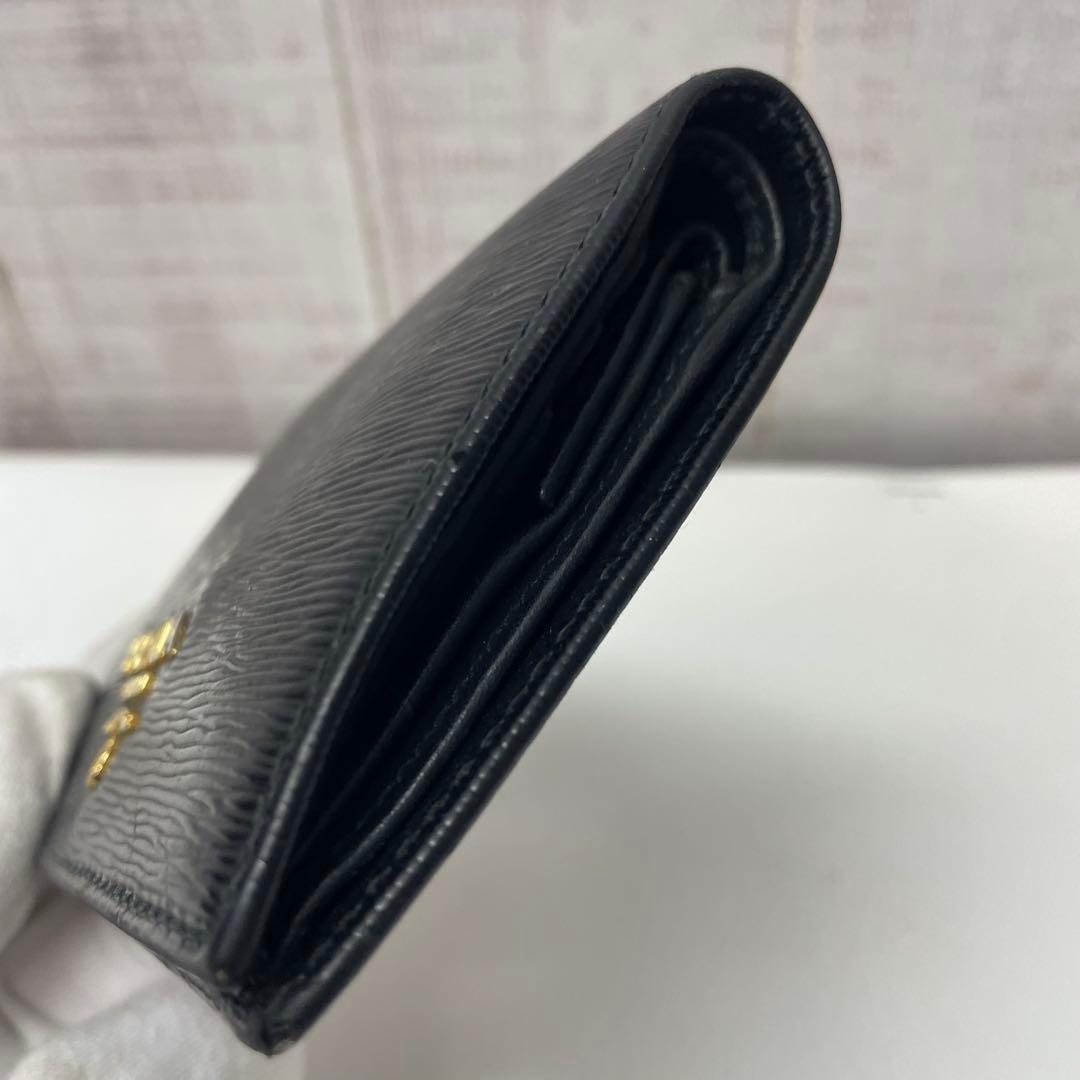 P*I様 PRADA ブラック 二つ折り財布 エピレザー